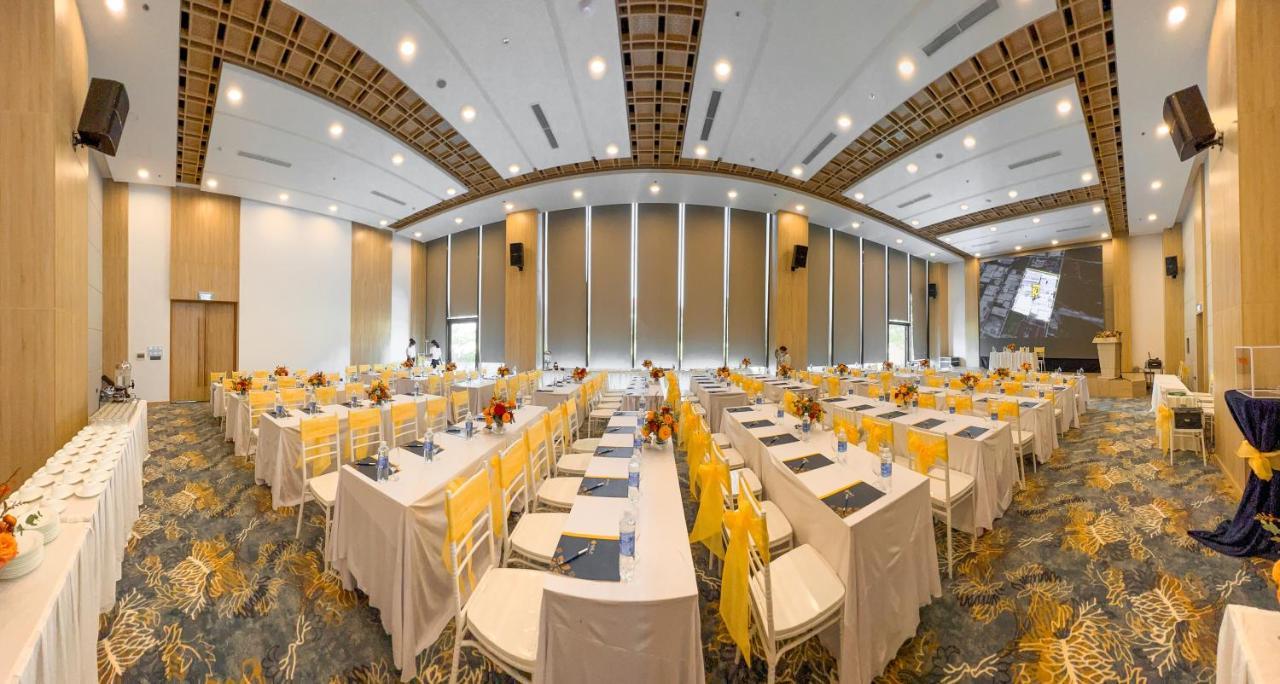 Sala Grand Tuyhoa Hotel Tuy Hoa Extérieur photo